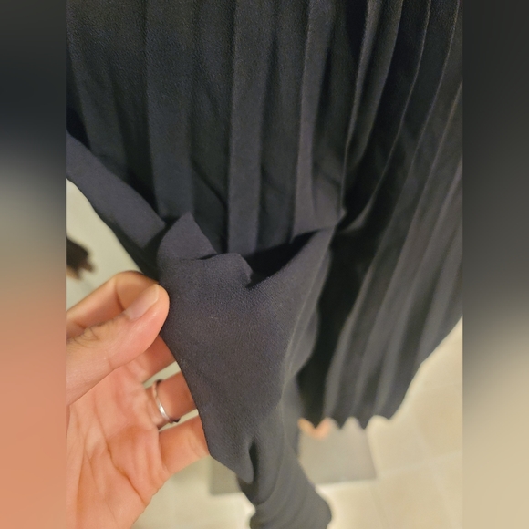 Butterscotch Black Pleated Culotte with Stretchy Waist - Picture 5 of 7